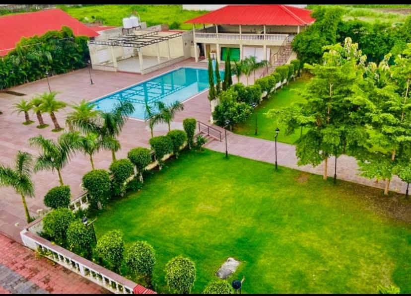 Jaidev Farms And Resort Chhindwāra Kültér fotó