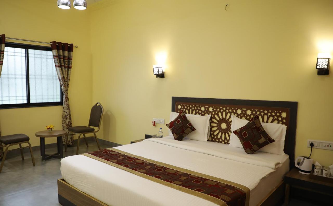 Jaidev Farms And Resort Chhindwāra Kültér fotó