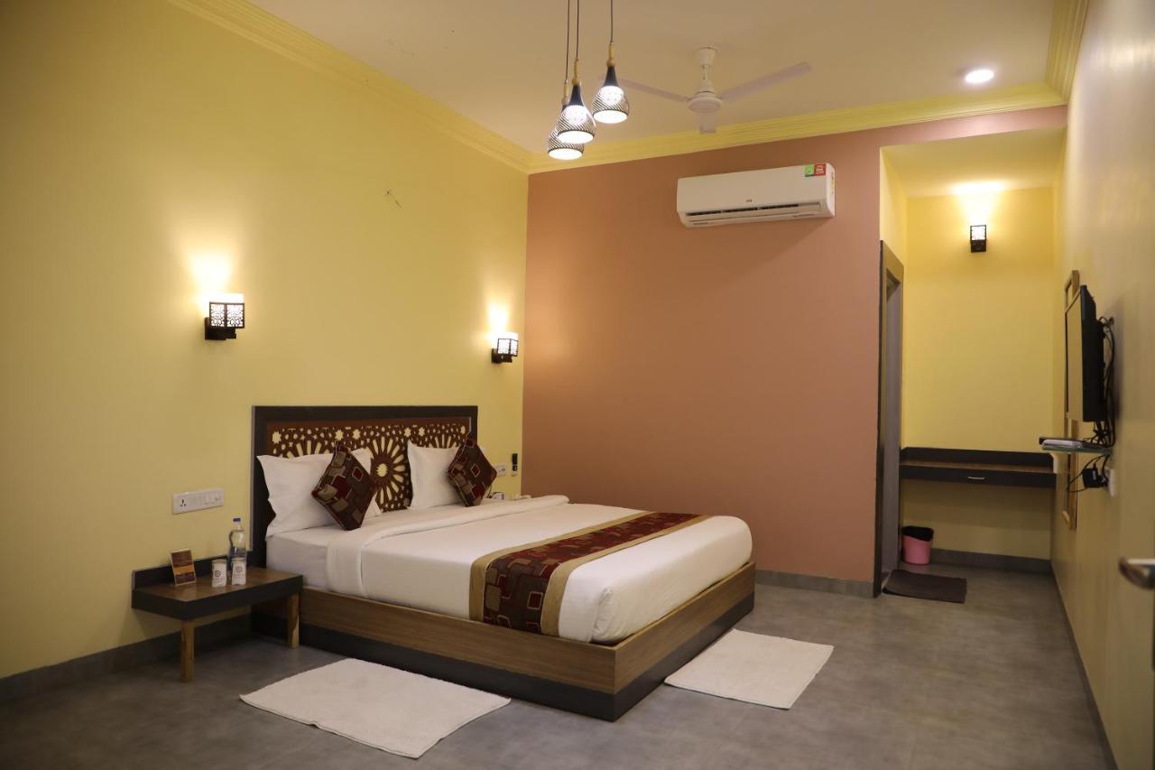 Jaidev Farms And Resort Chhindwāra Kültér fotó