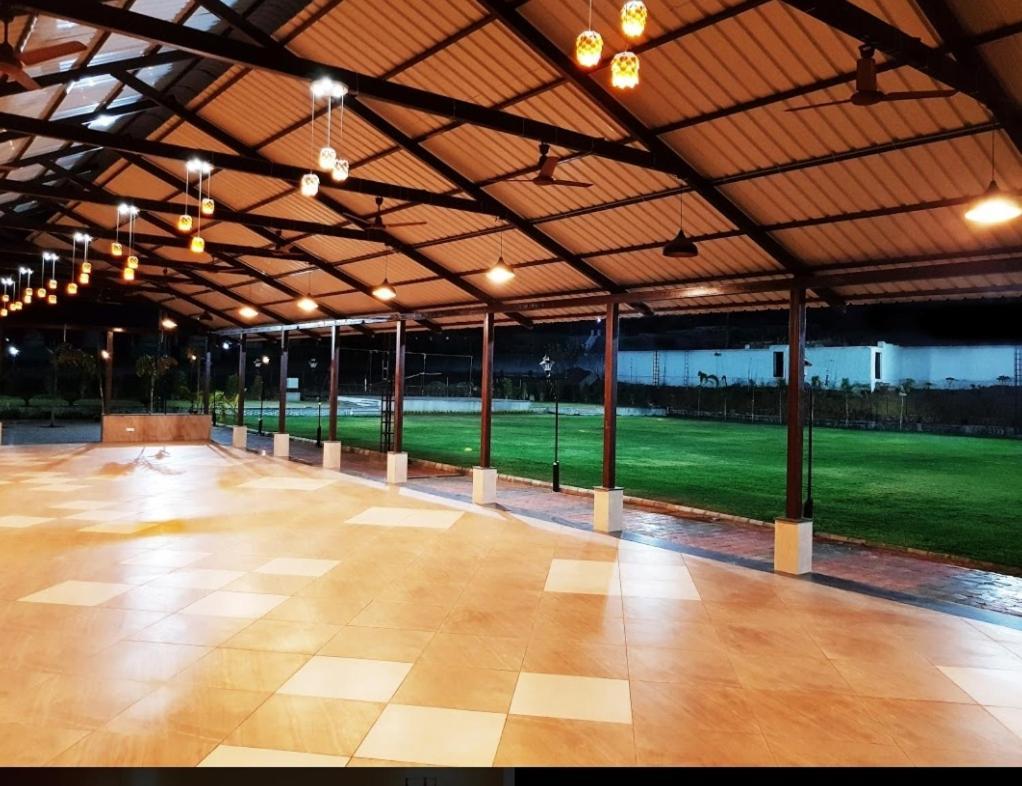 Jaidev Farms And Resort Chhindwāra Kültér fotó
