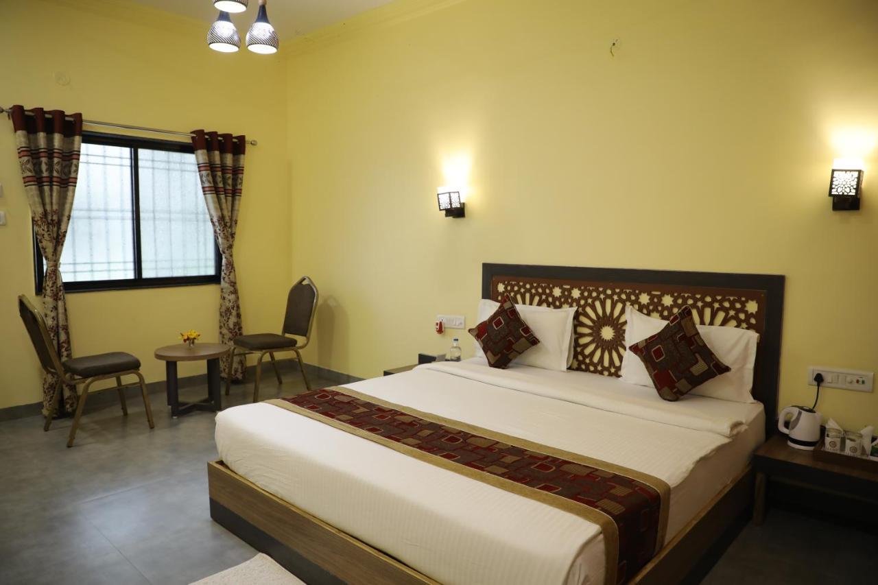 Jaidev Farms And Resort Chhindwāra Kültér fotó